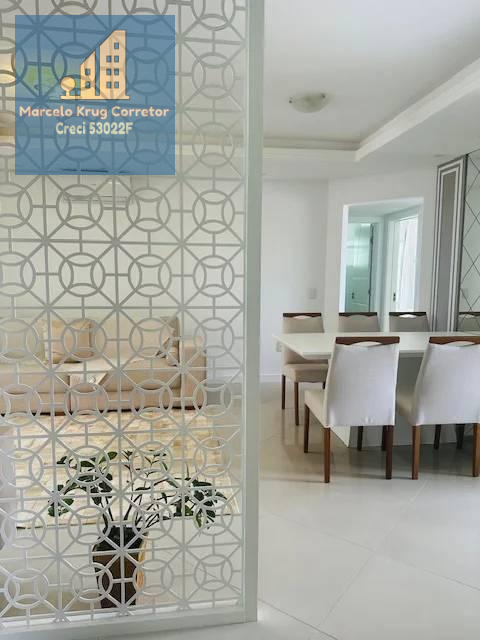 Apartamento 3 Dormitório Sendo 1 Suíte + 2 Vagas de Garagem com 113.7 m2 Privativos Mobiliado em Meia Praia.