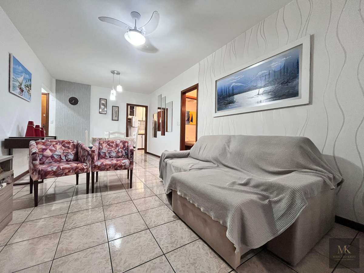 Apartamento 2 Dormitórios Sendo 1 suíte Mobiliado Pagamento Facilitado Direto com Proprietário em Meia Praia de Itapema SC - Marcelo Krug Corretor de Imóveis