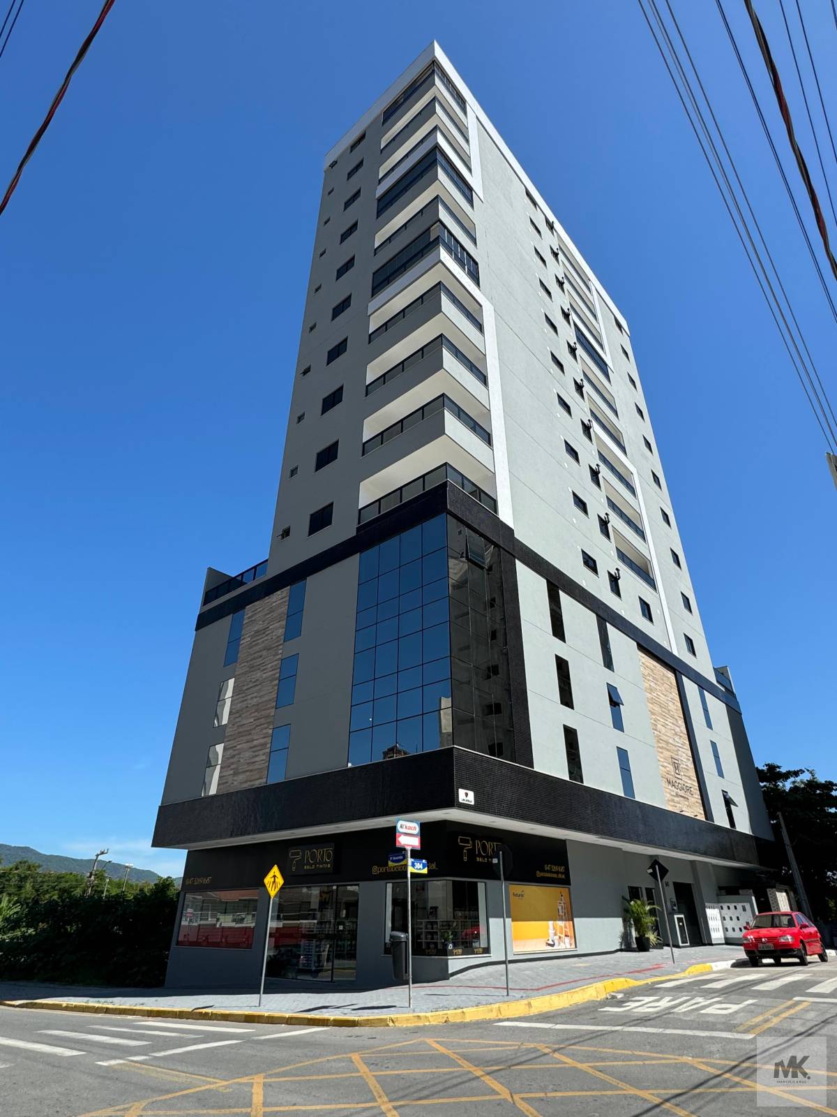 Apartamento 3 Dormitórios Sendo 1 Suíte 1 Vaga + Lazer com Piscina R$ 1.700.000 Com 35% de Entrada Saldo 100 X Direto. - Marcelo Krug Corretor de Imóveis