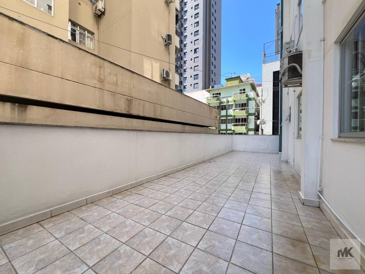 Apartamento 3 Dormitórios Sendo 1 Suíte 1 Vaga - Próximo ao Mar e ao Supermercado Koch e Russi Russi 970.000,00 - Marcelo Krug Corretor de Imóveis