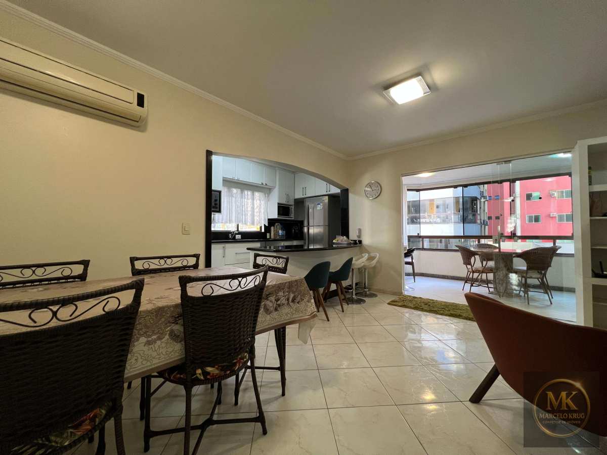 Apartamento 3 Dormitórios Sendo 1 Suíte 120.00m2 Privativos em Meia Praia de Itapema Pagamento Facilitado - Marcelo Krug Corretor de Imóveis