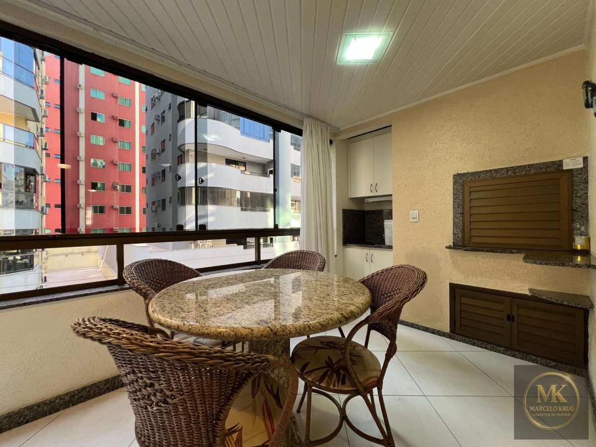 Apartamento 3 Dormitórios Sendo 1 Suíte  120.00m2 Privativos em Meia Praia de Itapema Pagamento Facilitado - Marcelo Krug Corretor de Imóveis