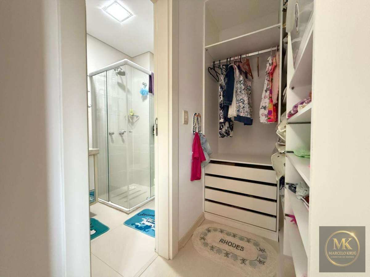 Apartamento 3 Suítes Sendo 1 Máster 107m2 Privativos Pagamento Facilitado Direto com Dono em Meia Praia Itapema - Marcelo Krug Corretor de Imóveis