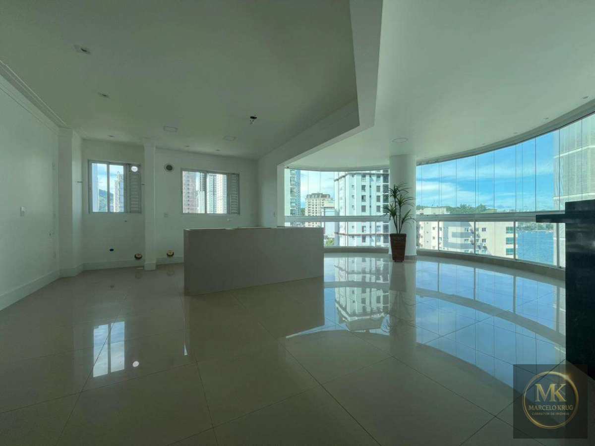 Apartamento 4 suítes 180m2 Privativos 2 Vagas Pagamento Facilitado Direto proprietário no Centro de Itapema