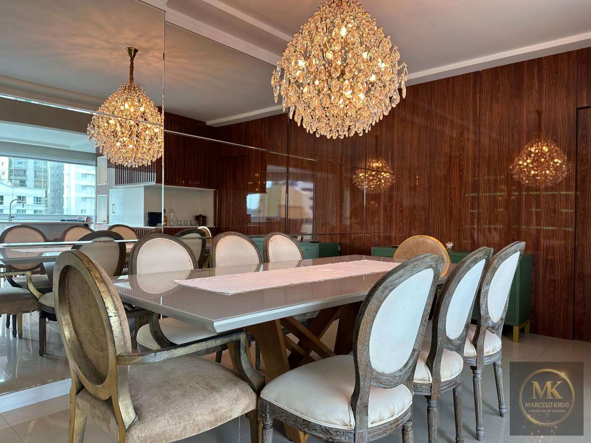 Apartamento 4 Suítes + 3 Vagas de Garagem 202.00m2 Privativos com Pagamento Facilitado Direto Proprietário em Meia Praia Itapema - Marcelo Krug Corretor de Imóveis