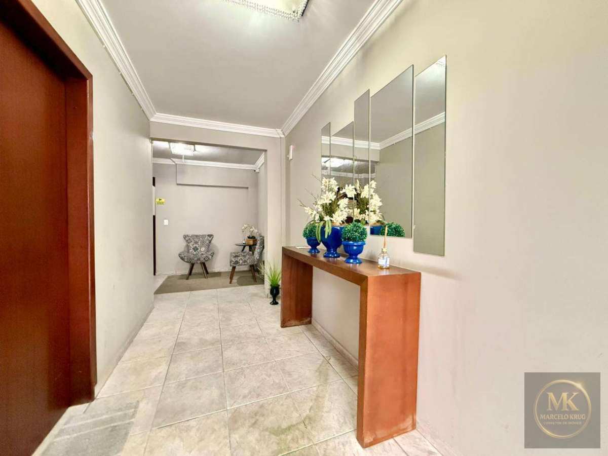 Apartamento á Venda 2 Dormitórios + 1 Vaga Rotativa Pagamento Facilitado Bairro Meia Praia de Itapema SC - Marcelo Krug Corretor de Imóveis