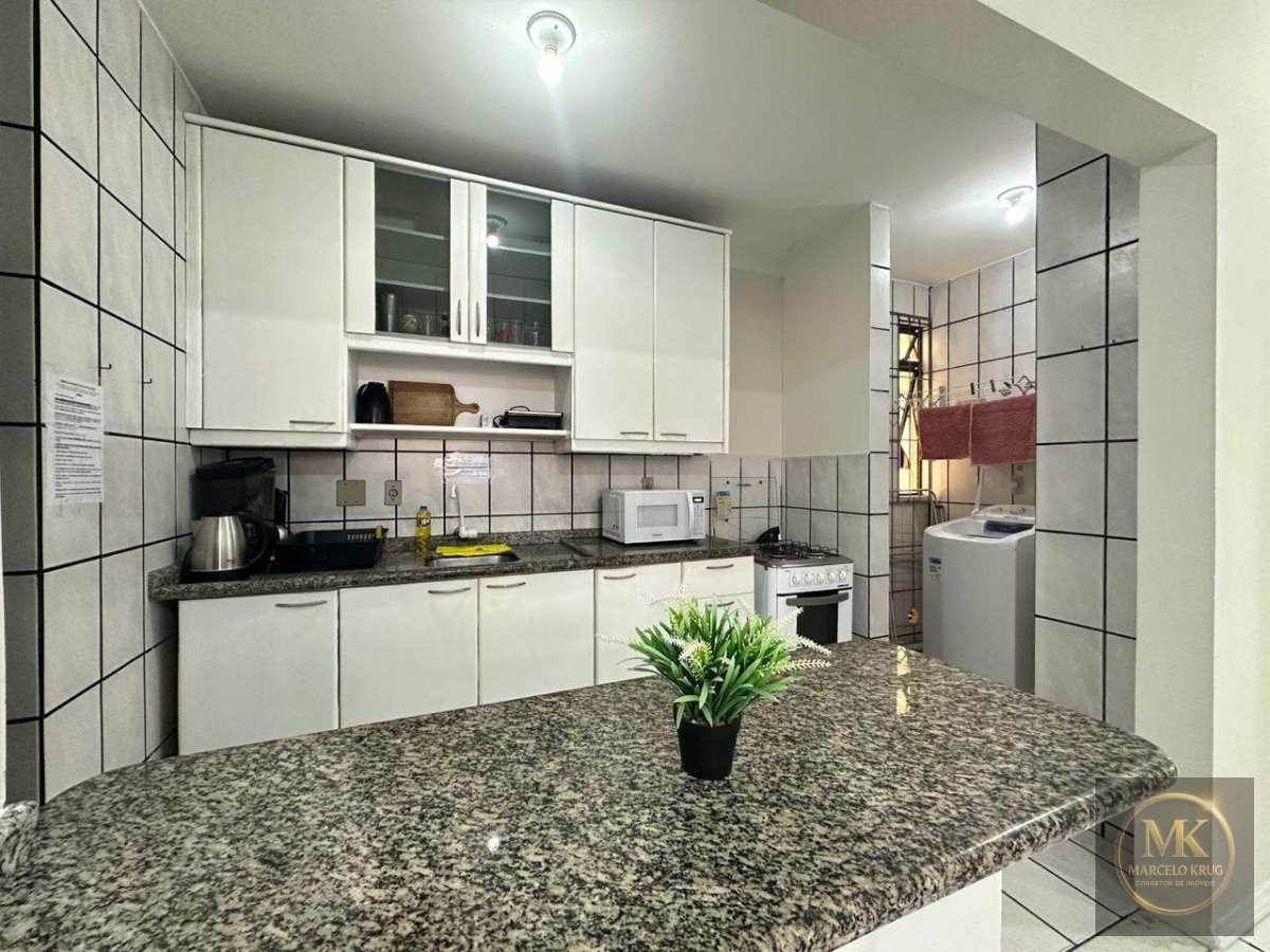 Apartamento á venda 2 Dormitórios Sendo 1 Suíte , Quadra Mar  + 1 Vaga Pagamento Facilitado Meia Praia Itapema SC - Marcelo Krug Corretor de Imóveis