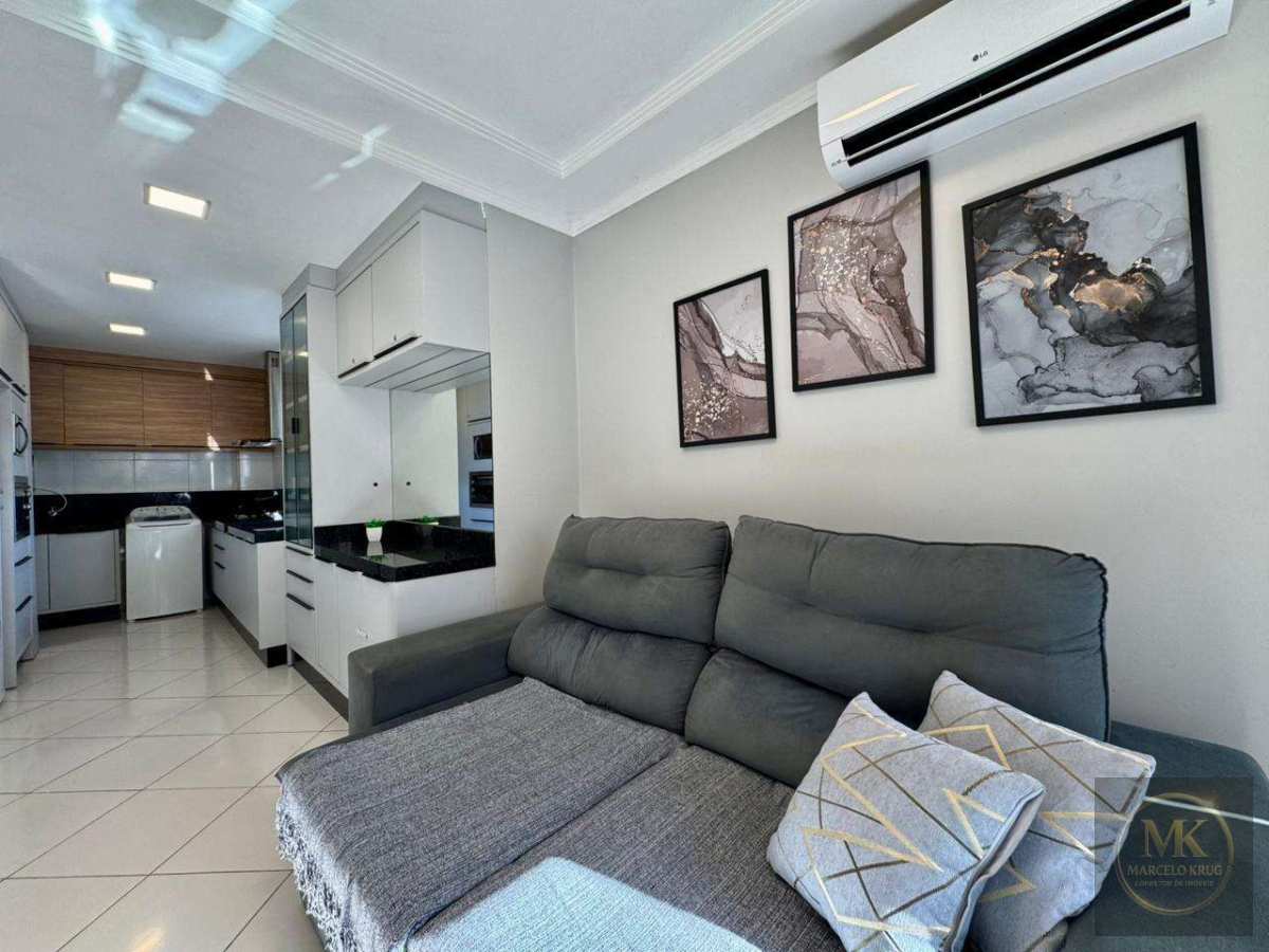 Apartamento à Venda, 2 Quartos 71.00 m2 Privativos + 1 Vaga em Itapema, Meia Praia - Marcelo Krug Corretor de Imóveis