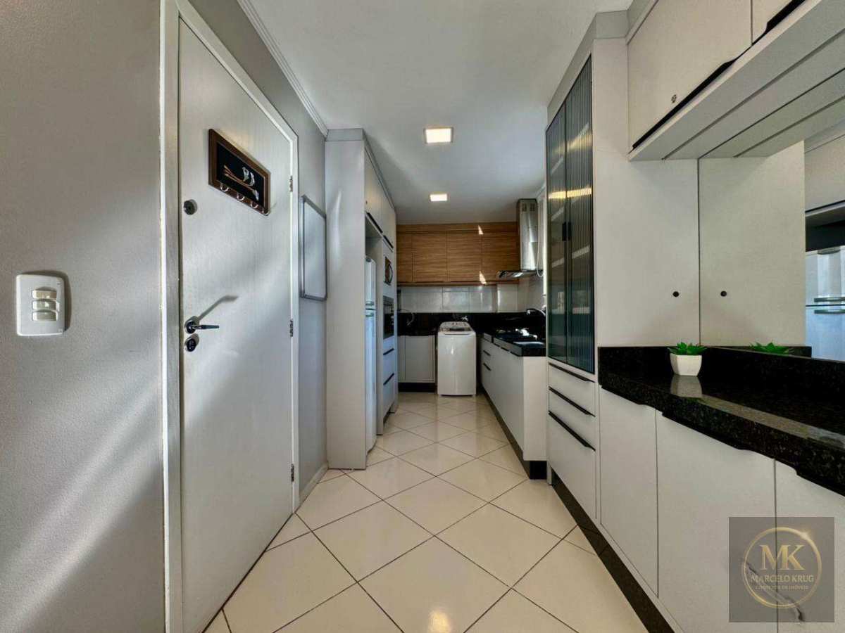 Apartamento à Venda, 2 Quartos 71.00 m2 Privativos + 1 Vaga em Itapema, Meia Praia - Marcelo Krug Corretor de Imóveis