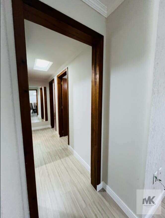 Apartamento á Venda 3 Dormitórios Sendo 1 Suíte + 1 Vaga  110m2 R$ 997.500,00  Privativos em Meia Praia - Marcelo Krug Corretor de Imóveis