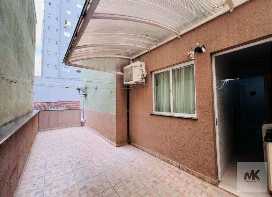 Apartamento á Venda 3 Dormitórios Sendo 1 Suíte + 1 Vaga  110m2 R$ 997.500,00  Privativos em Meia Praia - Marcelo Krug Corretor de Imóveis