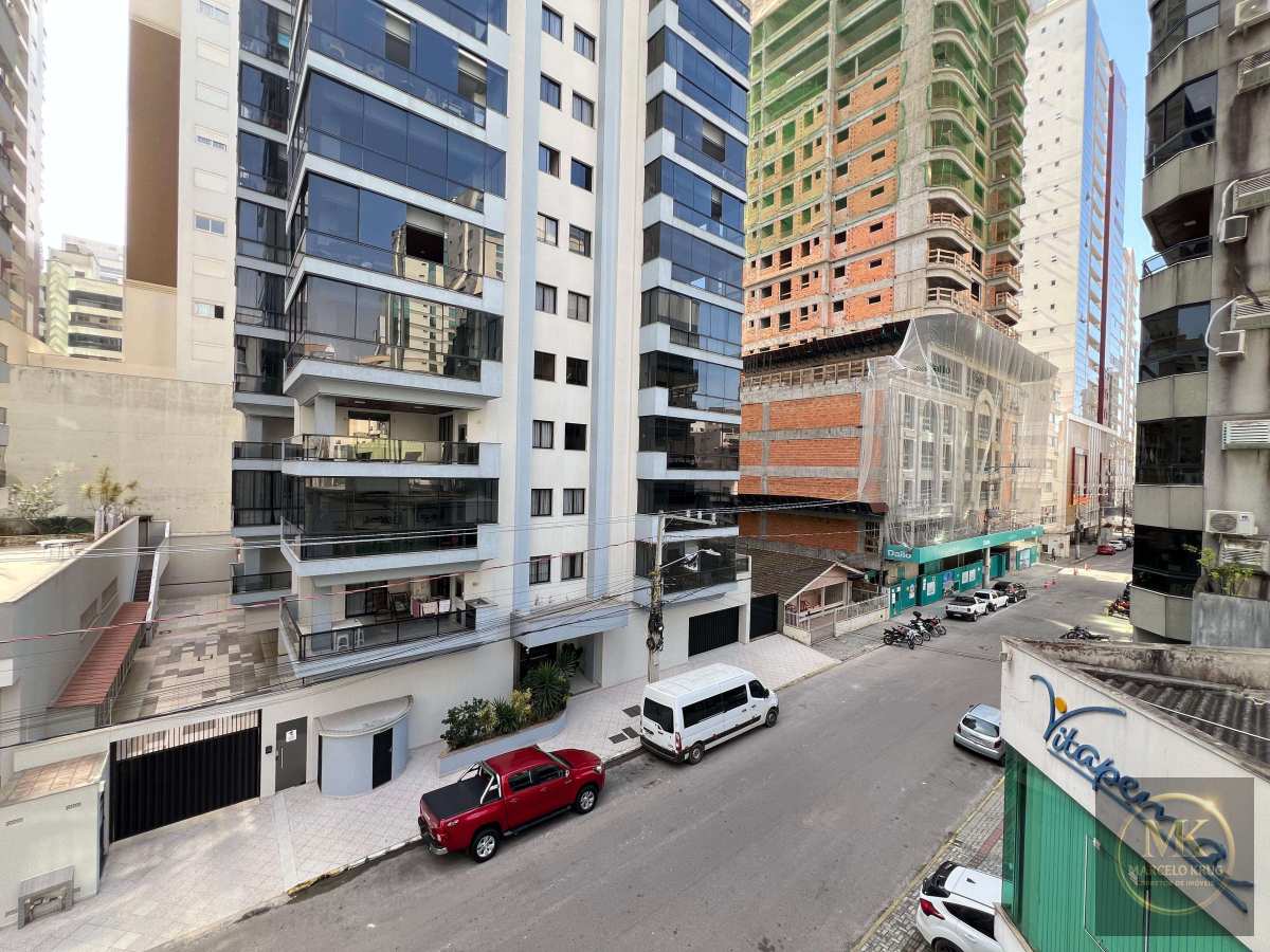 Apartamento á Venda 3 Dormitórios sendo 1 Suíte, 140m2 Privativos  Pagamento Facilitado com Proprietário em Meia Praia de Itapema - Marcelo Krug Corretor de Imóveis