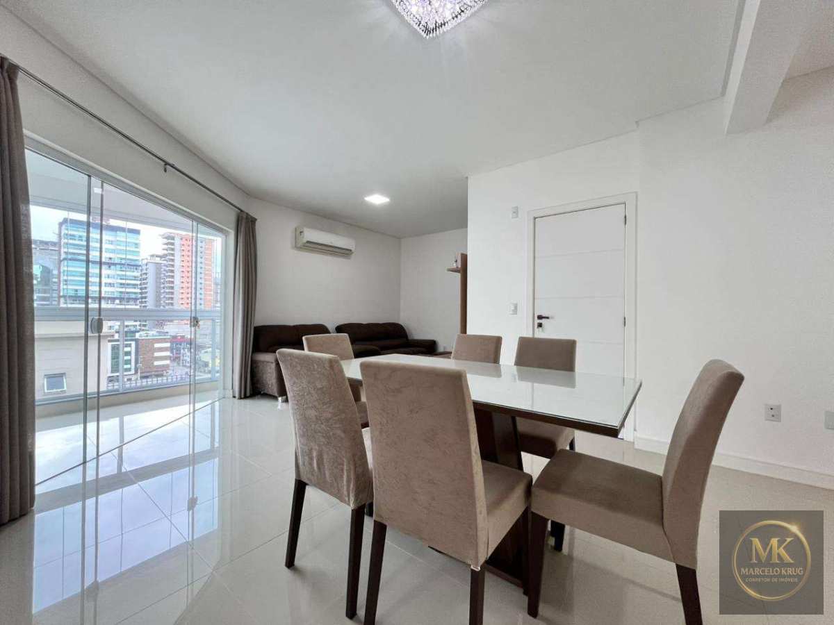 Apartamento à Venda,  3 Suítes 110.00m² Privativos Pagamento Facilitado Direto com Dono em Meia Praia de Itapema SC - Marcelo Krug Corretor de Imóveis