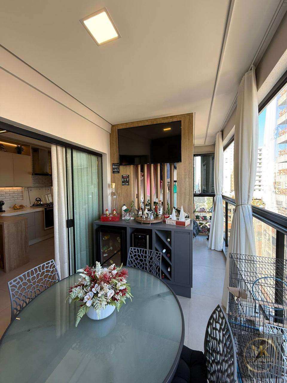 Apartamento á Venda 3 suítes 110.00m2 Privativos + 2 Vagas em Meia Praia Itapema Pagamento Facilitado Direto Proprietário - Marcelo Krug Corretor de Imóveis