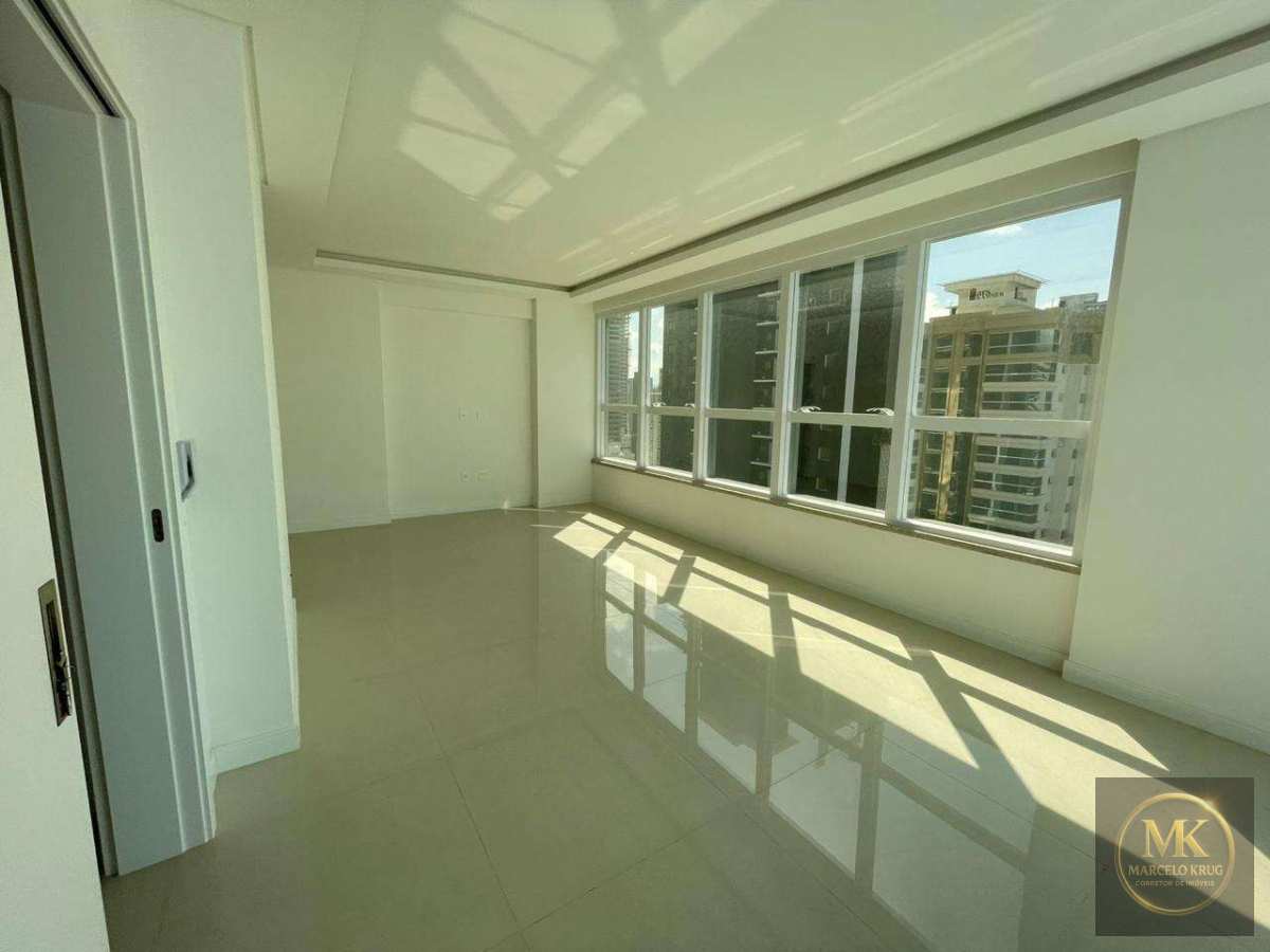 Apartamento á Venda 3 suítes 116.00m2 Privativos + 2 Vagas Pagamento Direto Proprietário em Itapema Meia Praia