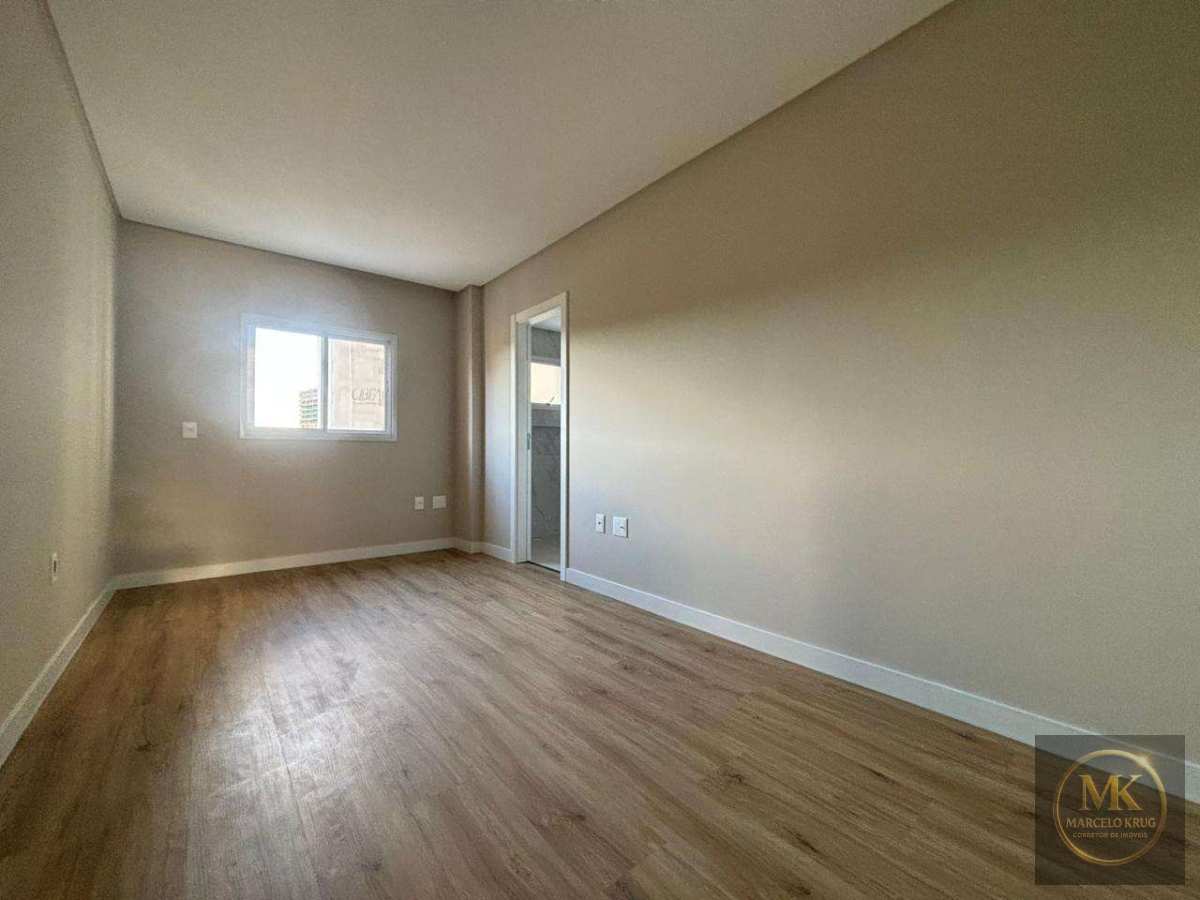 Apartamento á Venda 3 Suítes 117m2 Privativos + 2 Vagas de Garagem Centro de Itapema Pagamento Facilitado Direto Proprietário - Marcelo Krug Corretor de Imóveis