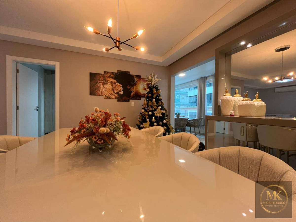 Apartamento á Venda 3 suítes 144m2 Privativos Pagamento Facilitado Direto com Dono em Meia Praia de Itapema - Marcelo Krug Corretor de Imóveis