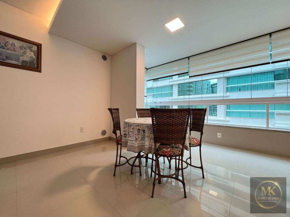 Apartamento á Venda 3 suítes 150m2 Privativos 3 Vagas de Garagem Pagamento Facilitado Direto Dono Meia Praia Itapema - Marcelo Krug Corretor de Imóveis