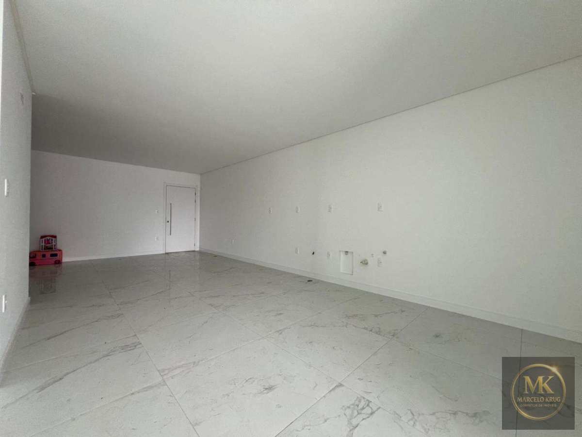 Apartamento á Venda 3 Suítes 159,48m2 Privativos 3 vagas Pagamento Facilitado Direto com Dono Meia Praia Itapema - Marcelo Krug Corretor de Imóveis