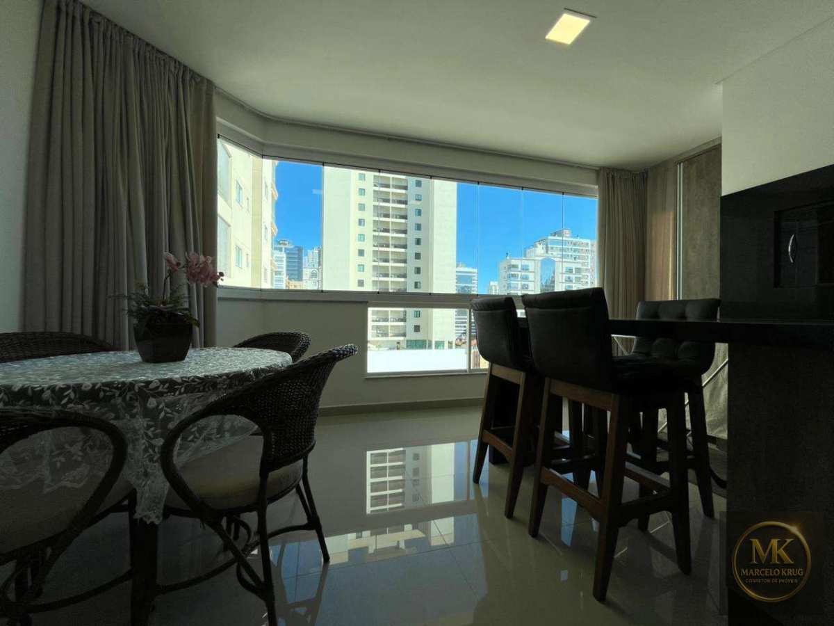 Apartamento á Venda 3 Suítes 159m2 Privativos 3 Vagas Garagem Pagamento Facilitado Meia Praia Itapema