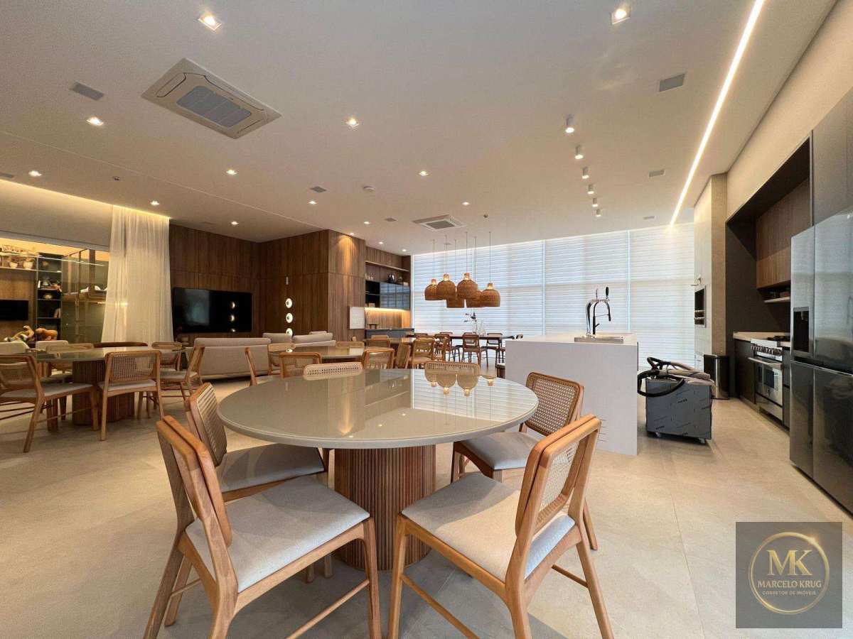 Apartamento á Venda 3 Suítes 160m2 Privativos + 3 vagas Pagamento Facilitado com Dono em Meia Praia de Itapema - Marcelo Krug Corretor de Imóveis