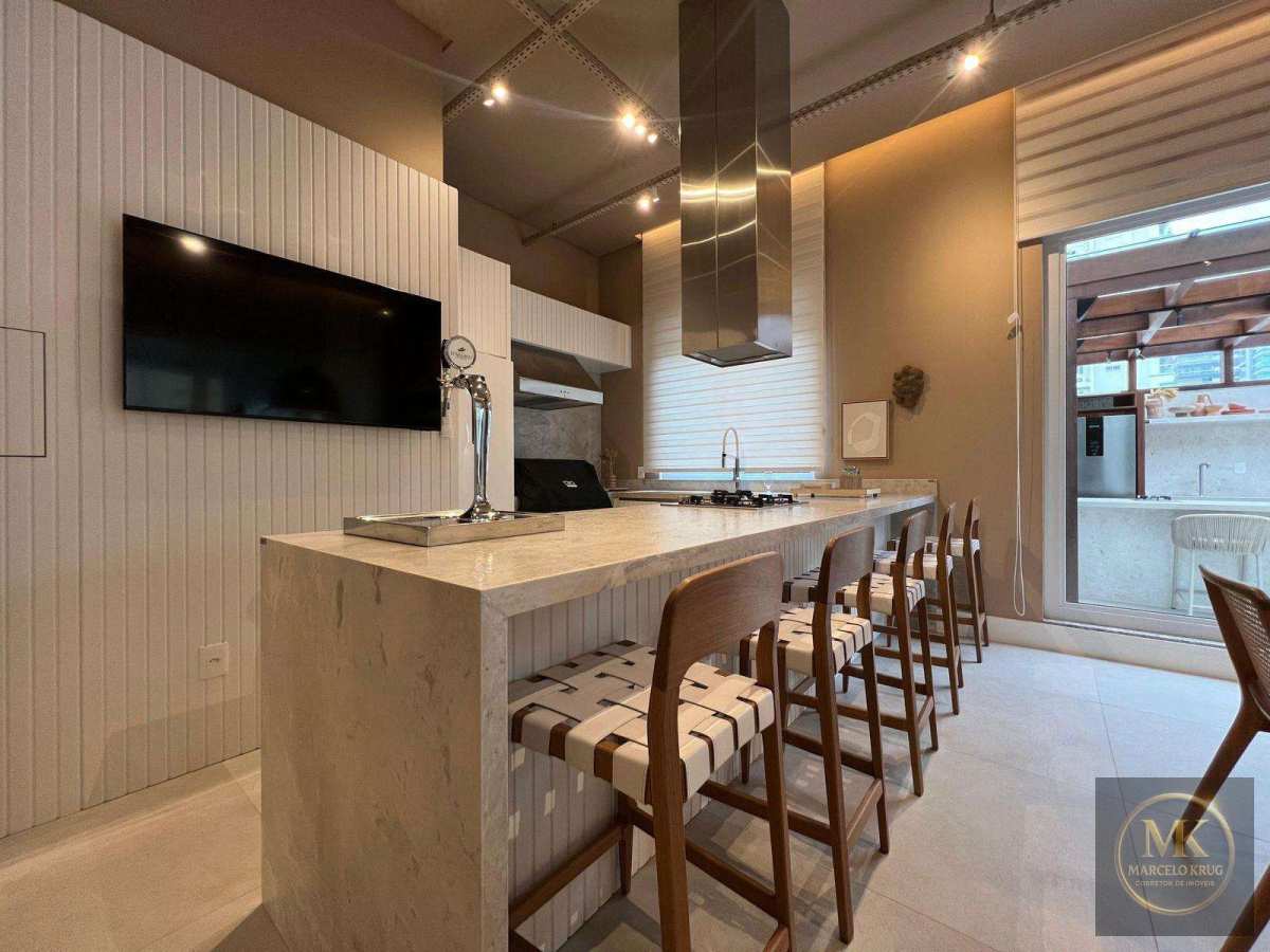 Apartamento á Venda 3 Suítes 160m2 Privativos + 3 vagas Pagamento Facilitado com Dono em Meia Praia de Itapema - Marcelo Krug Corretor de Imóveis