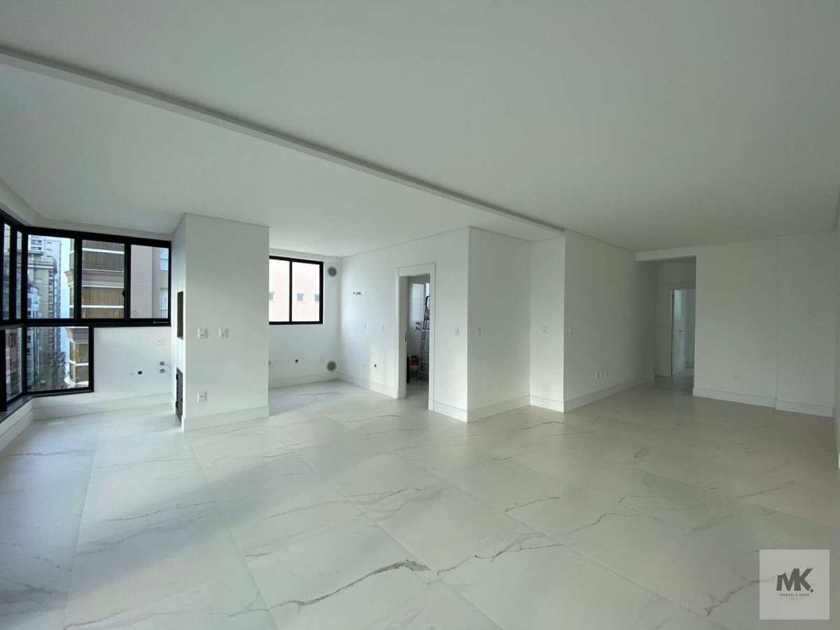 Apartamento á Venda 3 Suítes + 2 Vagas 127.00m2 + Lazer Pagamento Facilitado Aceita Proposta em Meia Praia Itapema - Marcelo Krug Corretor de Imóveis