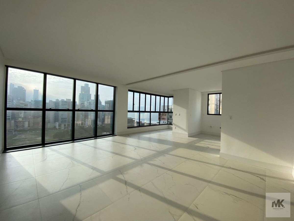Apartamento á Venda 3 Suítes + 2 Vagas 127.00m2 + Lazer Pagamento Facilitado Aceita Proposta em Meia Praia Itapema - Marcelo Krug Corretor de Imóveis