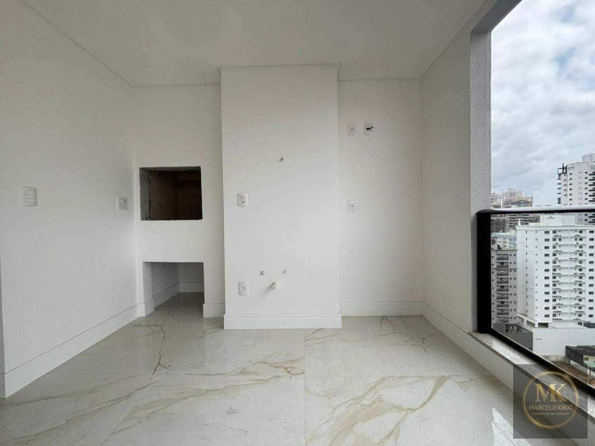 Apartamento á Venda 3 suítes + 2 Vagas 129m2 Privativos Pagamento Facilitado Direto com Dono em Meia Praia de Itapema - Marcelo Krug Corretor de Imóveis