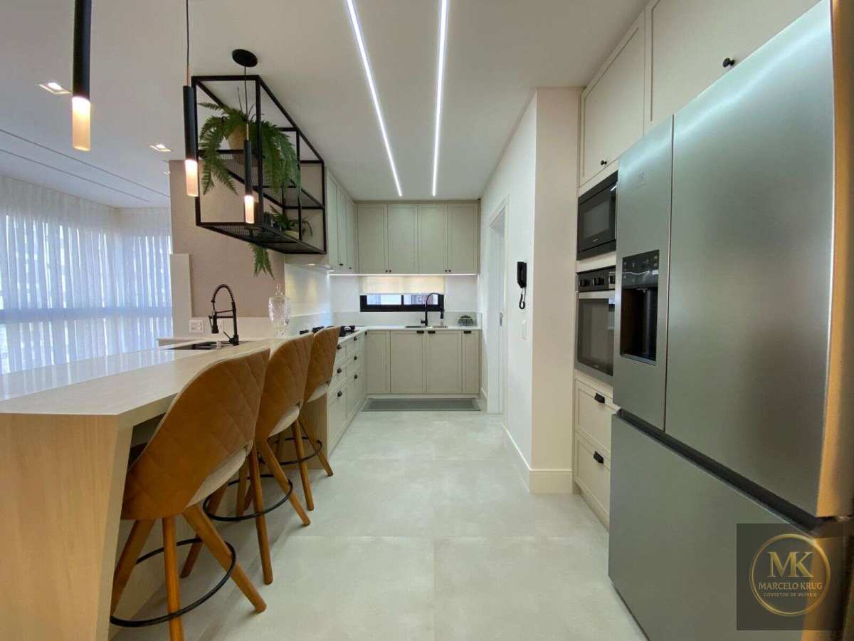 Apartamento á Venda 3 suítes + 2 Vagas 132.00m2 Privativos Pagamento Facilitado Direto Proprietário em Meia Praia Itapema - Marcelo Krug Corretor de Imóveis