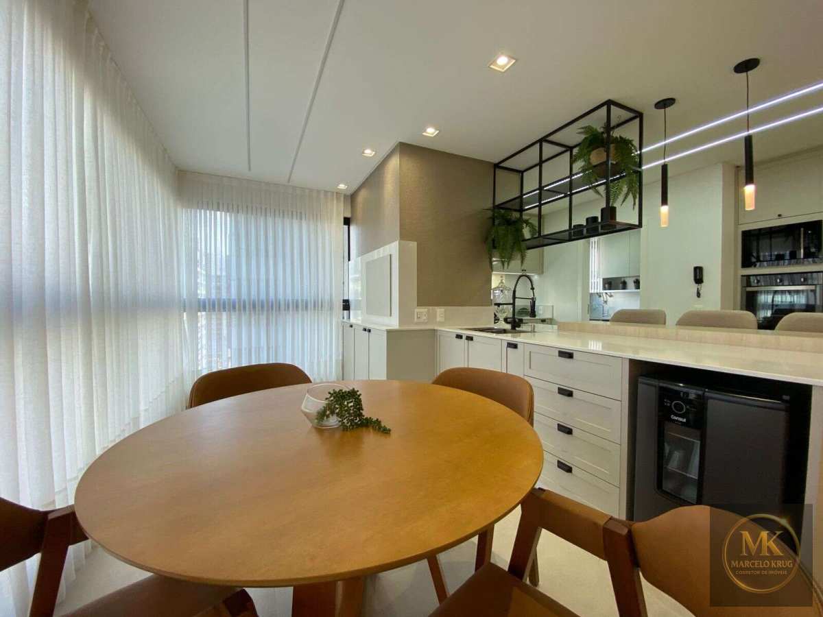 Apartamento á Venda 3 suítes + 2 Vagas 132.00m2 Privativos Pagamento Facilitado Direto Proprietário em Meia Praia Itapema - Marcelo Krug Corretor de Imóveis