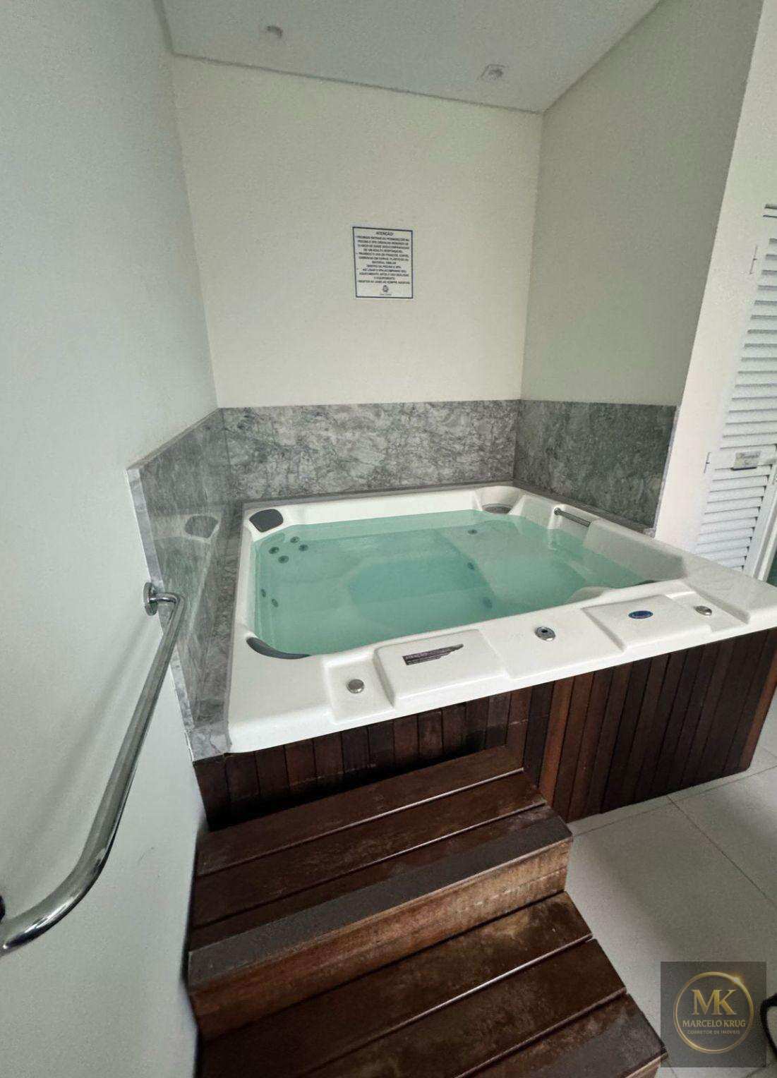 Apartamento á venda 3 suítes + 2 vagas 134.00m2 Privativos Pagamento Facilitado Direto com Dono em Meia Praia de Itapema - Marcelo Krug Corretor de Imóveis