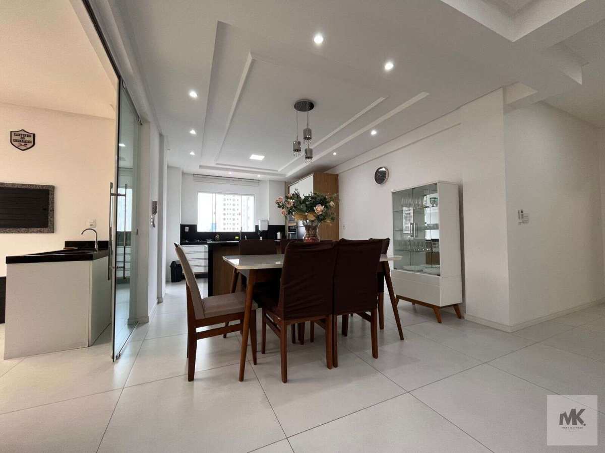 Apartamento á Venda 3 Suítes + 2 Vagas de Garagem 128m2  45% Entrada Saldo 36 X Direto Proprietário   Meia Praia - Marcelo Krug Corretor de Imóveis