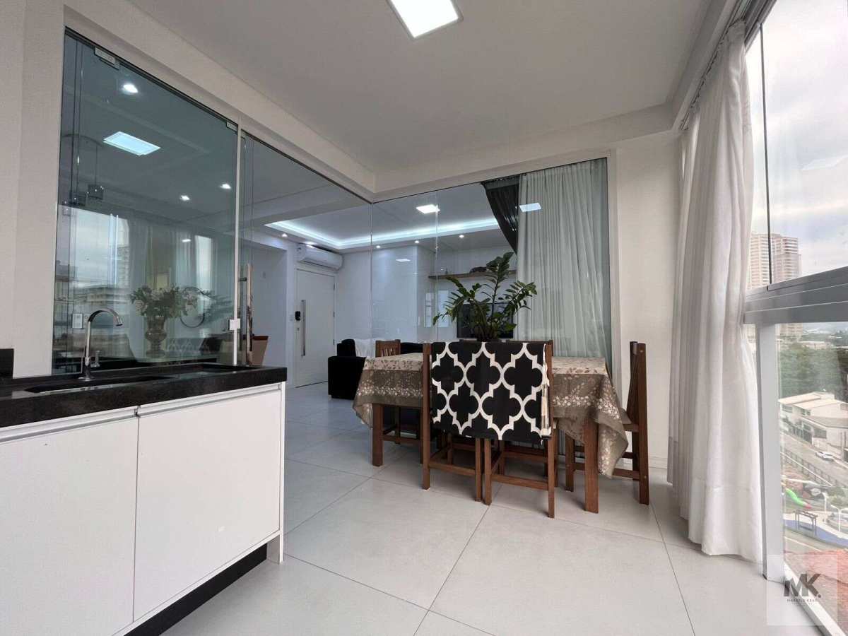 Apartamento á Venda 3 Suítes + 2 Vagas de Garagem 128m2  45% Entrada Saldo 36 X Direto Proprietário   Meia Praia - Marcelo Krug Corretor de Imóveis