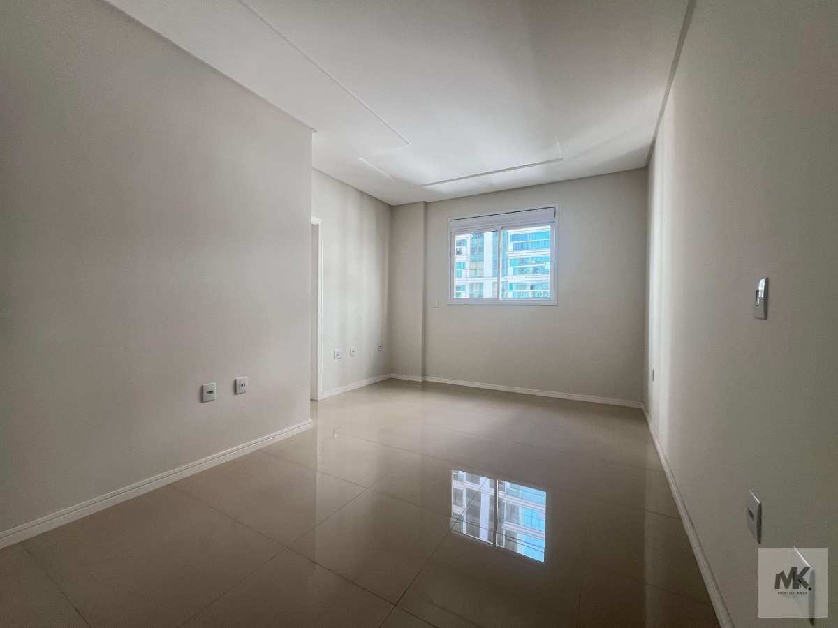 Apartamento á Venda 3 suítes + 2 Vagas + Lazer Completo Pagamento Facilitado Direto com Proprietário Meia Praia Itapema SC - Marcelo Krug Corretor de Imóveis