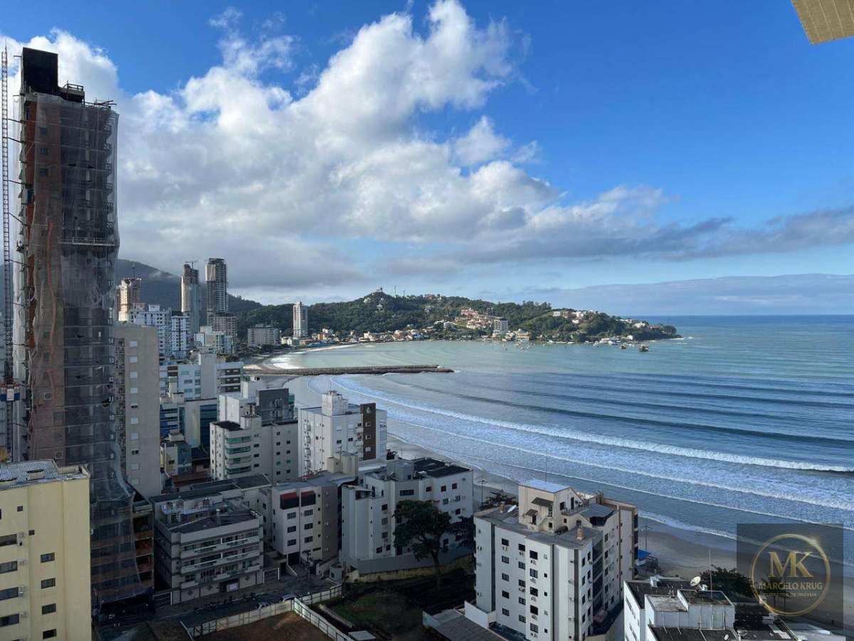 Apartamento á venda 3 suítes + 3 Vagas 138.00 m3 Privativos Pagamento Facilitado direto com Dono Meia Praia de itapema - Marcelo Krug Corretor de Imóveis