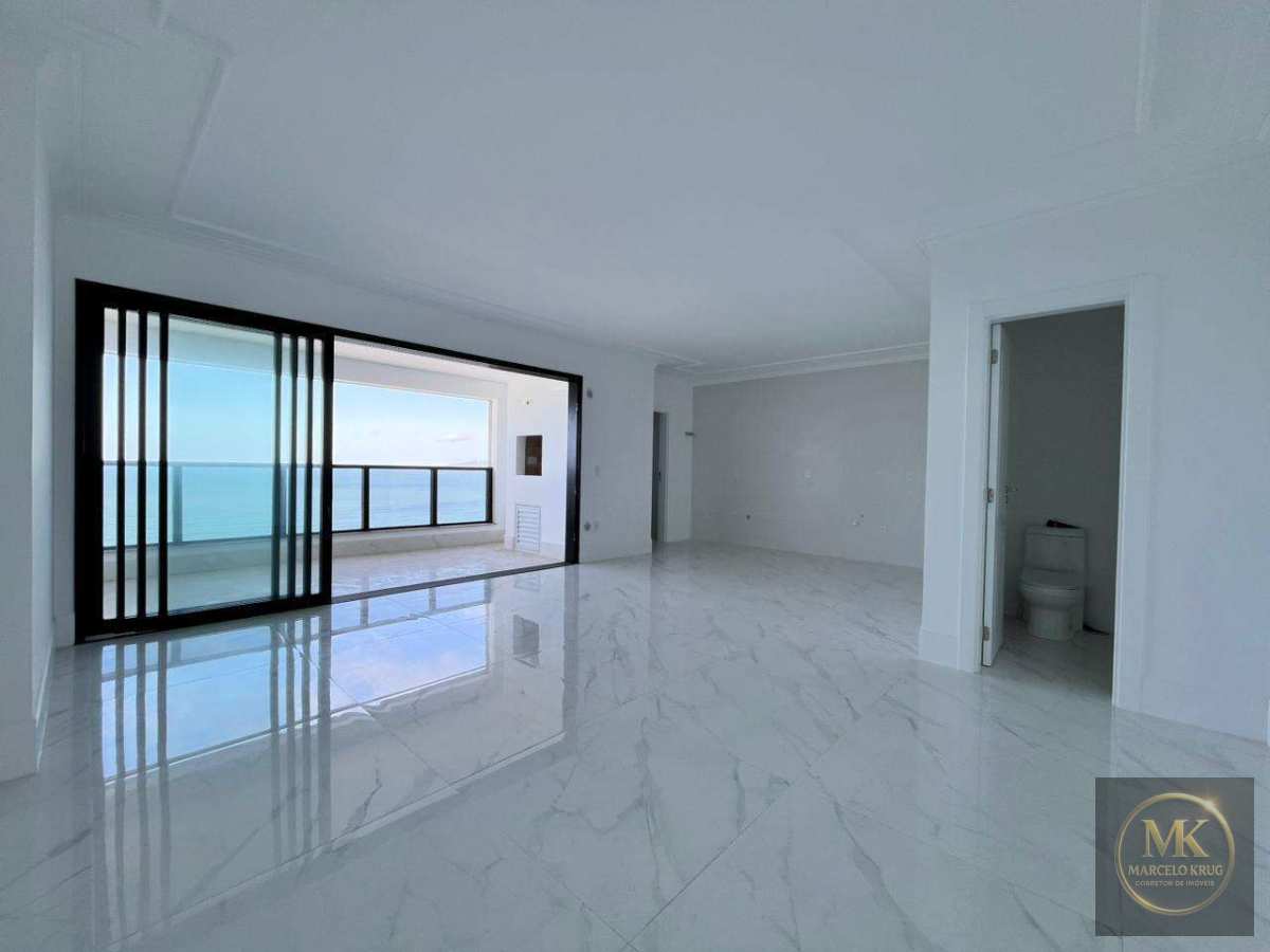 Apartamento á Venda Vista Mar 3 Suítes com 151.00m2 Privativos + 3 Vagas ,Pagamento Direto Proprietário no Centro de Itapema - Marcelo Krug Corretor de Imóveis