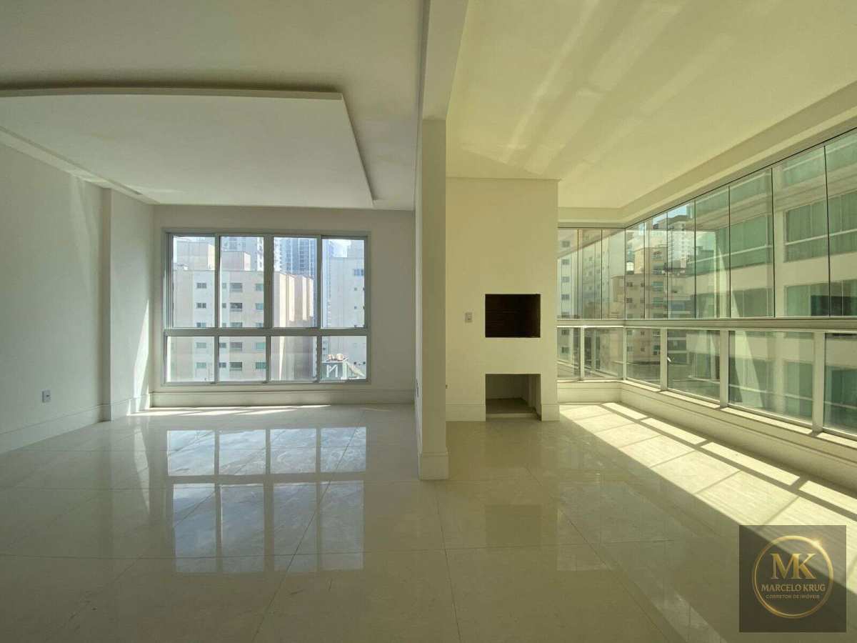 Apartamento á Venda 3 Suítes Sendo 1 Máster + 2 Vagas de Garagem Pagamento Direto Proprietário em Meia Praia Itapema - Marcelo Krug Corretor de Imóveis