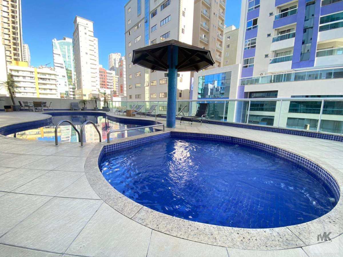 Apartamento á Venda 3 Suítes Sendo 1 Máster + 2 Vagas + Lazer Pagamento Facilitado Aceita Proposta em Meia Praia Itapema - Marcelo Krug Corretor de Imóveis