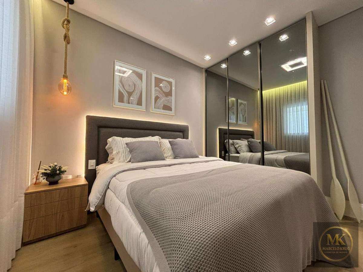 Apartamento á Venda 3 suítes sendo 1 Máster + 3 vagas de Garagem + Lazer Pagamento Facilitado Direto Meia Praia Itapema - Marcelo Krug Corretor de Imóveis