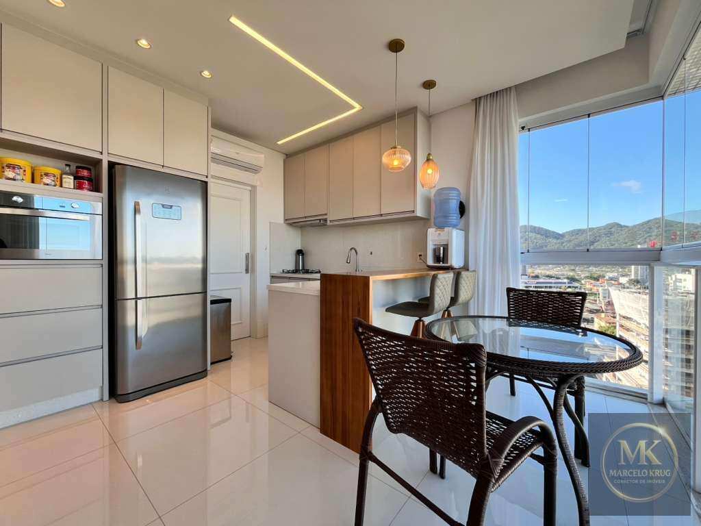 Apartamento á Venda 3 suítes Sendo 1 Máster + 3 vagas de Garagem Pagamento Direto Proprietário no Centro de Itapema - Marcelo Krug Corretor de Imóveis