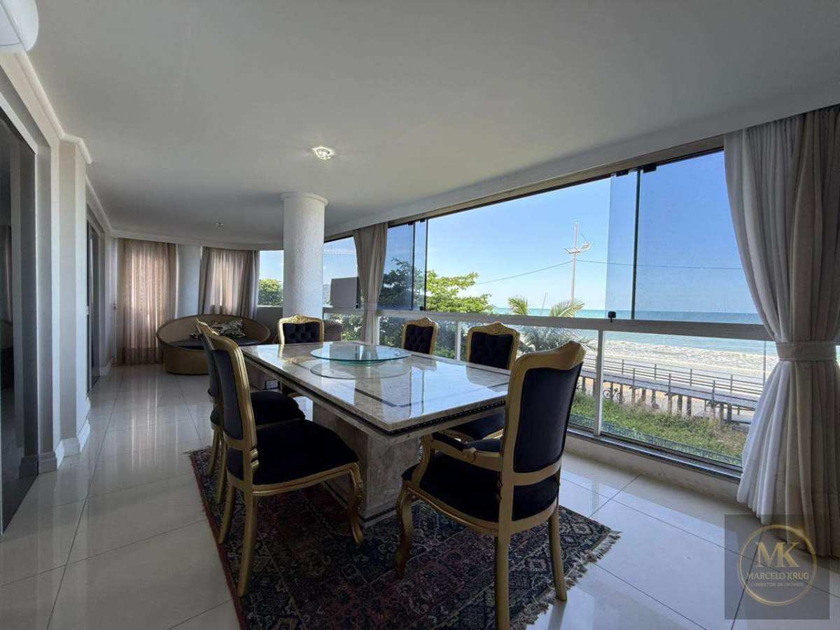 Apartamento á venda 4 Dormitórios  Sendo 2 Suítes + 1 Vaga Pagamento á Vista R$ 2.500.000,00 Frente Mar Itapema - Marcelo Krug Corretor de Imóveis