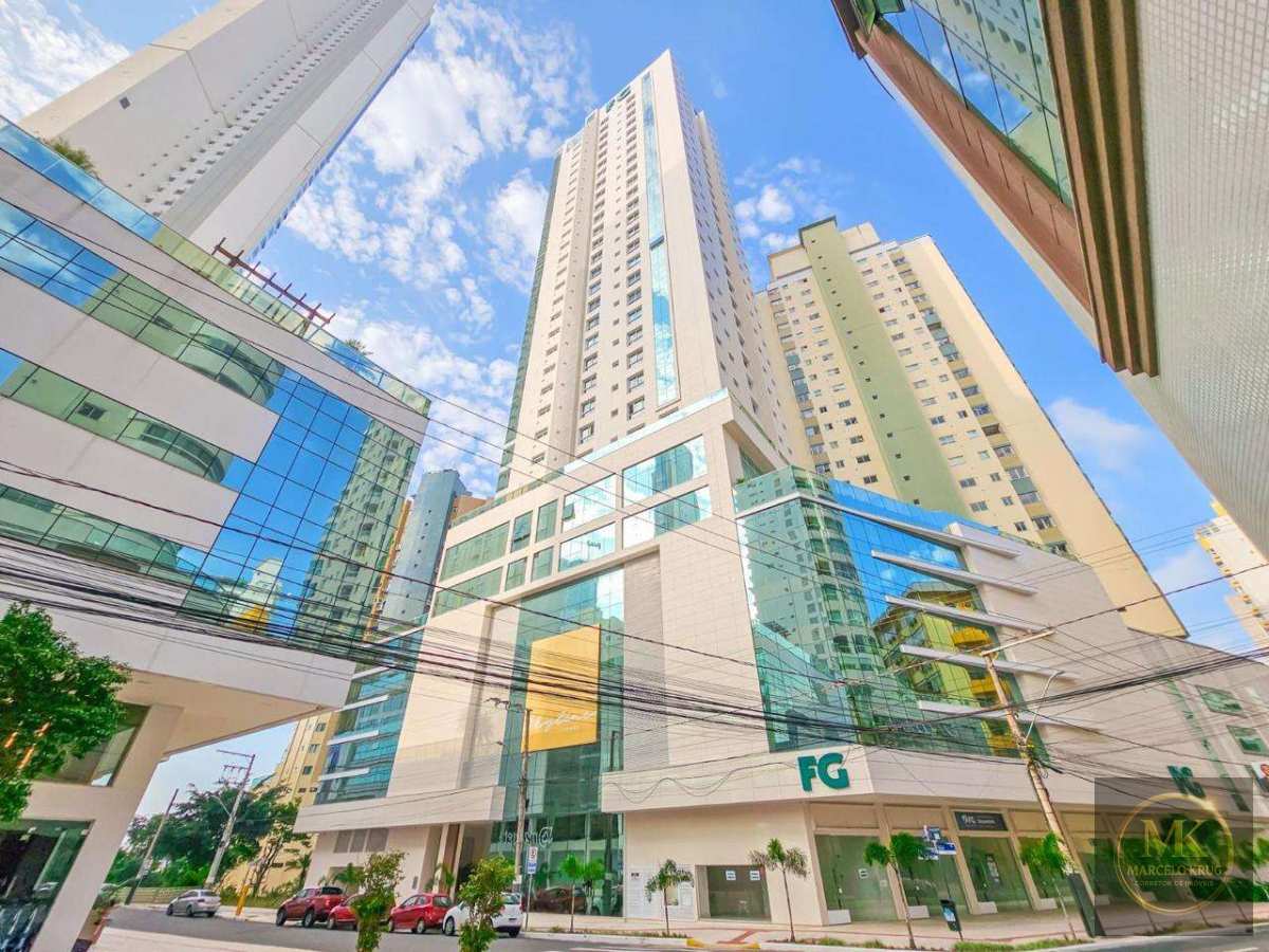 Apartamento á Venda 4 suítes 150.m2 Privativos 3 vagas Pagamento Facilitado em Balneário Camboriú SC - Marcelo Krug Corretor de Imóveis