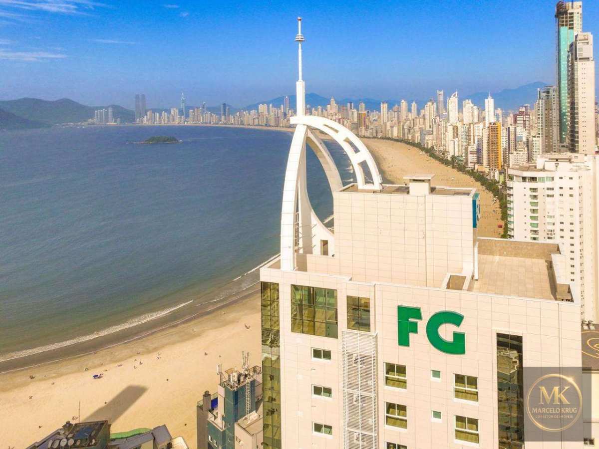 Apartamento á Venda 4 suítes 150.m2 Privativos 3 vagas Pagamento Facilitado em Balneário Camboriú SC