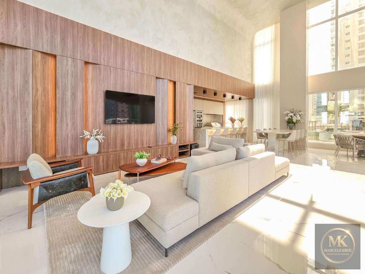 Apartamento á Venda 4 suítes 223.m2 Privativos 3 vagas Pagamento Facilitado em Balneário Camboriú SC - Marcelo Krug Corretor de Imóveis