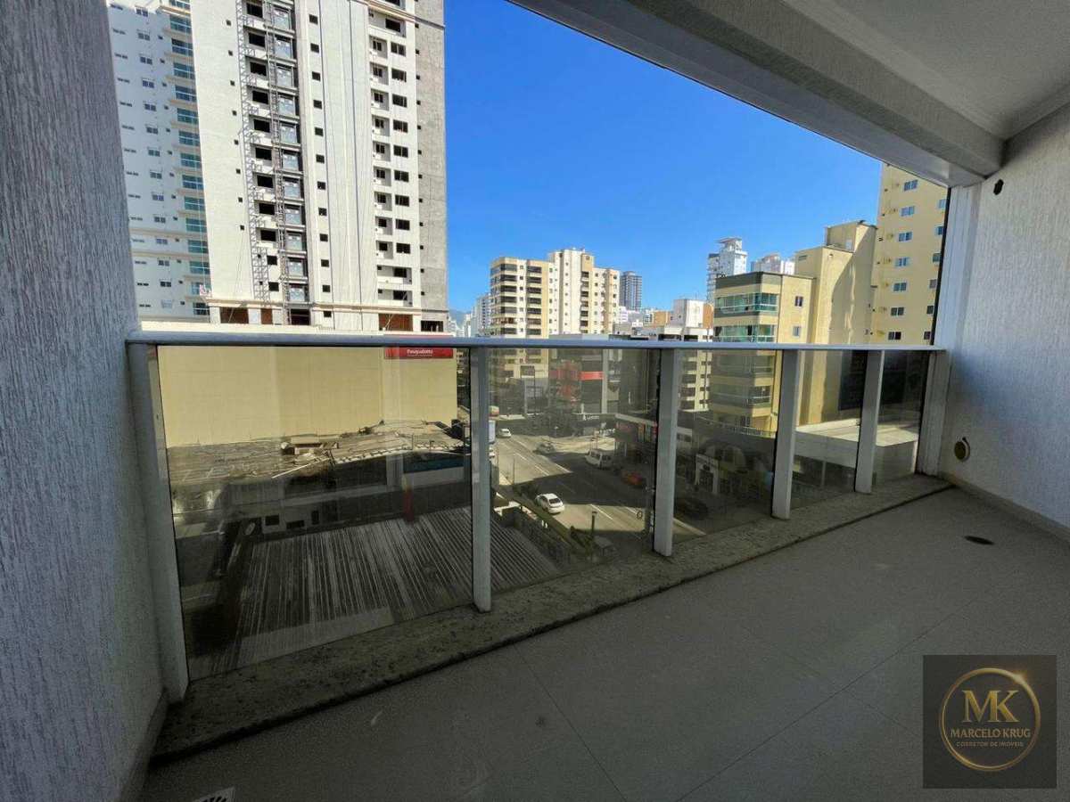 Apartamento á Venda 4 Suítes 225.00m2 Privativos + 3 Vagas Pagamento Direto Proprietário em Meia Praia - Marcelo Krug Corretor de Imóveis