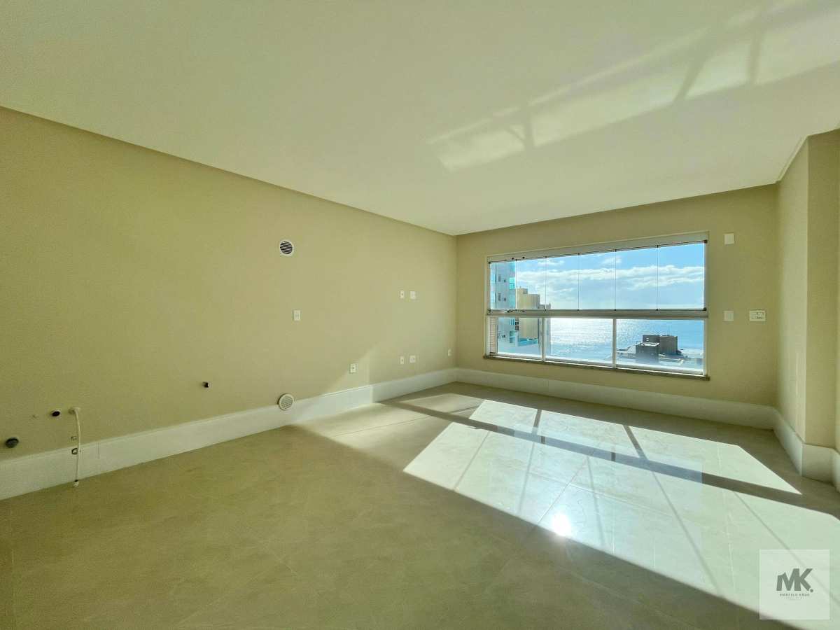 Apartamento á Venda 4 Suítes + 3 Vagas + Lazer Completo, Pagamento Facilitado, Aceita Permuta  Meia Praia Itapema - Marcelo Krug Corretor de Imóveis