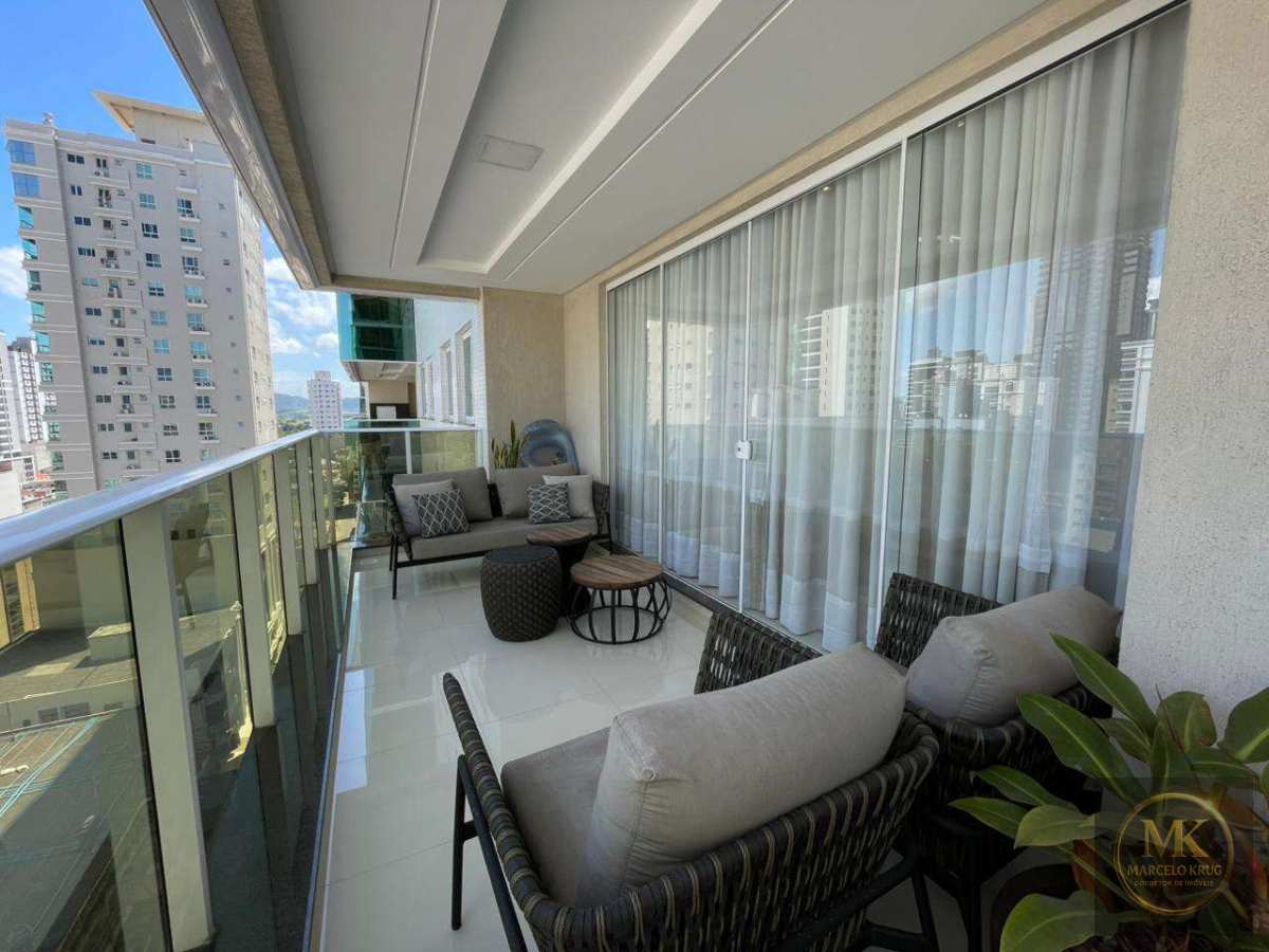 Apartamento á Venda 4 Suítes Mobiliado 228m2 Privativos 3 Vagas Pagamento Facilitado Direto Dono Meia Praia Itapema - Marcelo Krug Corretor de Imóveis