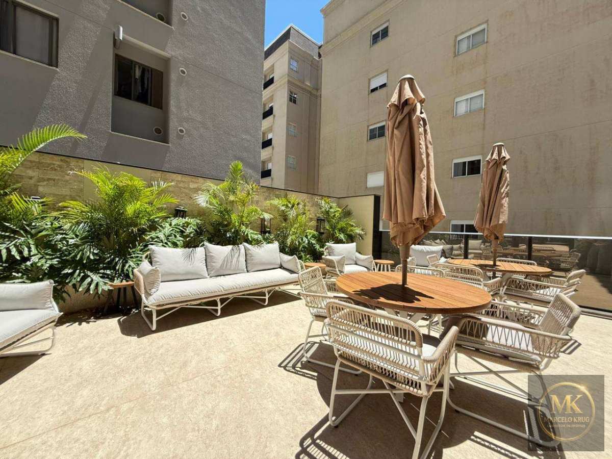 Apartamento á Venda 4 suítes sendo 1 Máster 163m2 privativos Quadra Mar em Meia Praia de Itapema Pagamento Facilitado. - Marcelo Krug Corretor de Imóveis