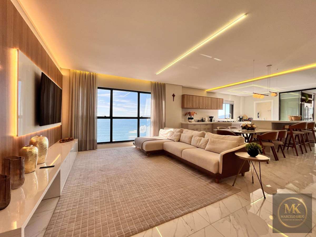 Apartamento á Venda 4 suítes sendo 1 Máster 185m2 privativos Quadra Mar em Meia Praia de Itapema Pagamento Facilitado. - Marcelo Krug Corretor de Imóveis